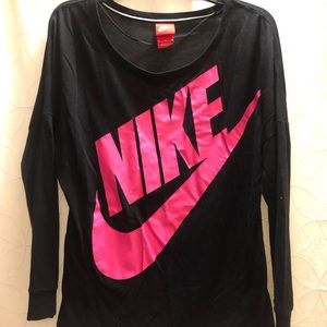 Nike Tops - Nike Pink & Black Top - Excellent Condition, M Nike Tops - Nike Pink & Black Top - Excellent Condition, M